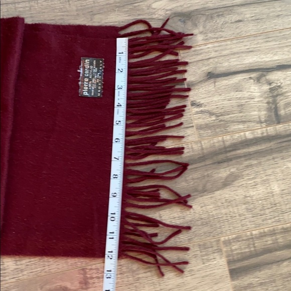 Pierre Cardin scarf - Picture 4 of 5